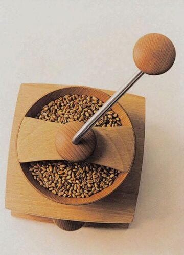 Einfuelltrichter Mulino Hand Getreidemühle "Mulino" inkl. Tischhalterung