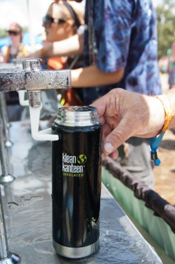 Klean Kanteen - vakuumisolierte Wide, 589ml -2 592ml Thermosflasche mit Loop-Cap