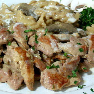 DosenBistro™ Schweinegeschnetzeltes in Champignonrahmsoße mit Nudeln (400g)