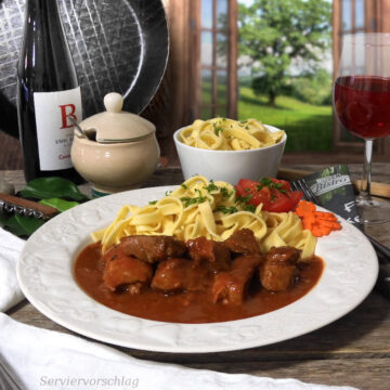 dosenbistro-schweinegulasch DosenBistro™ Schweinegulasch (400g)