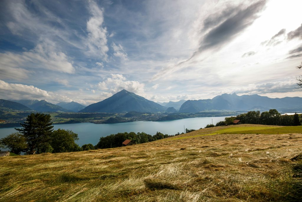 Wandern Schweiz: Die besten Routen und Tipps